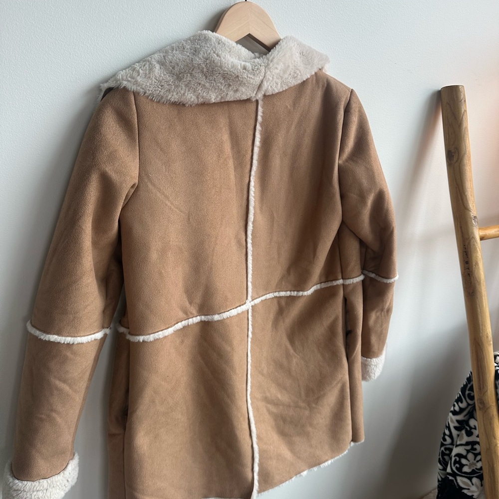 Tan Shearling Women's Jacket - Picture 2 of 2